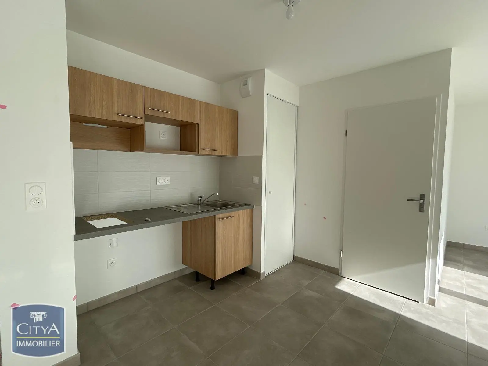 Photo 3 Appartement 1 pièce 34.2m²