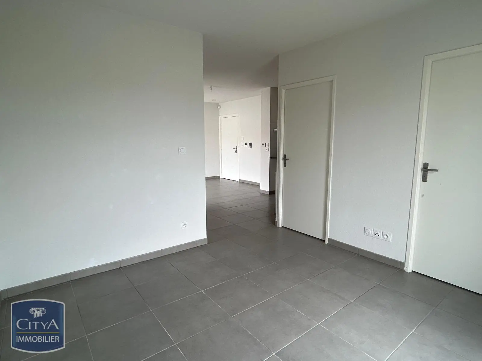 Photo 5 Appartement 1 pièce 33.88m²