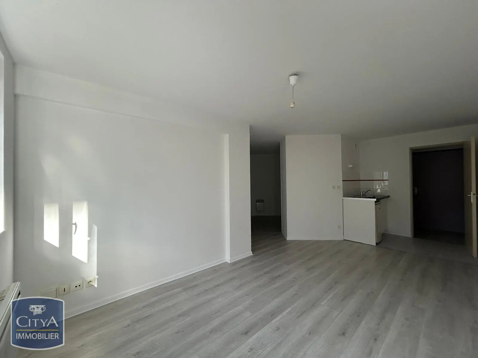 Photo 2 Appartement 1 pièce 30.29m²