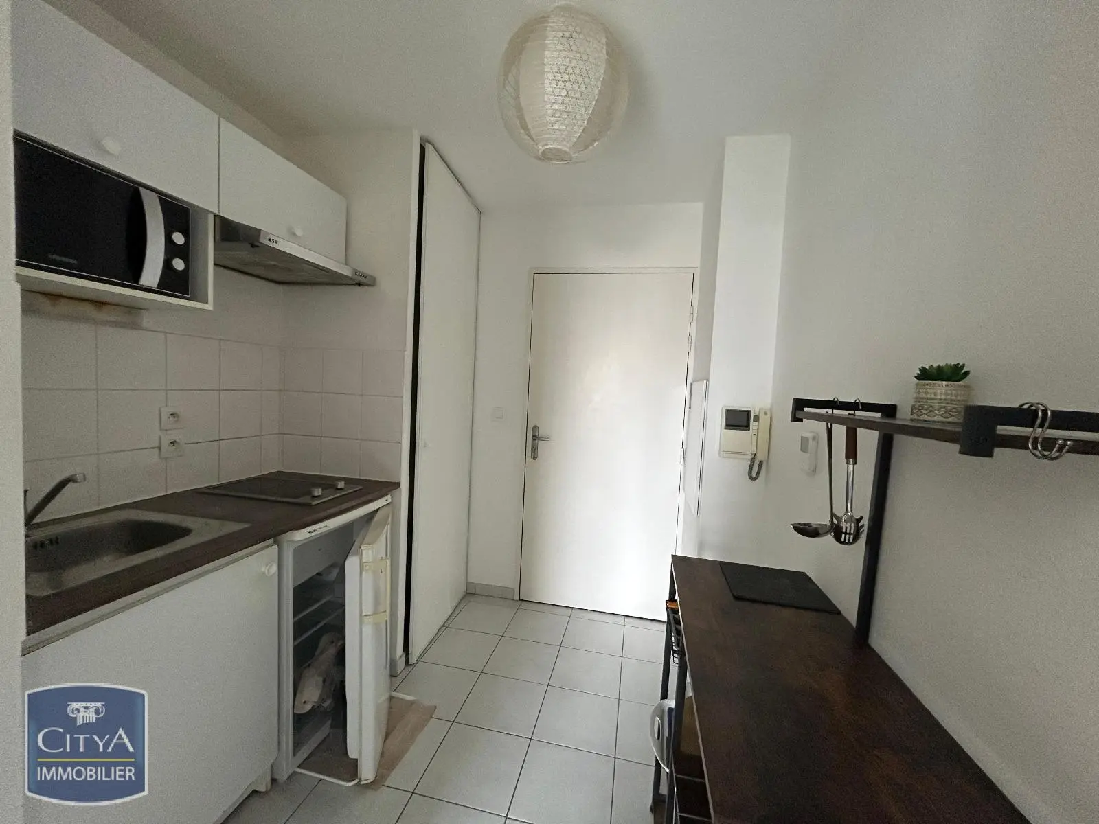 Photo 1 Appartement 1 pièce 22.75m²