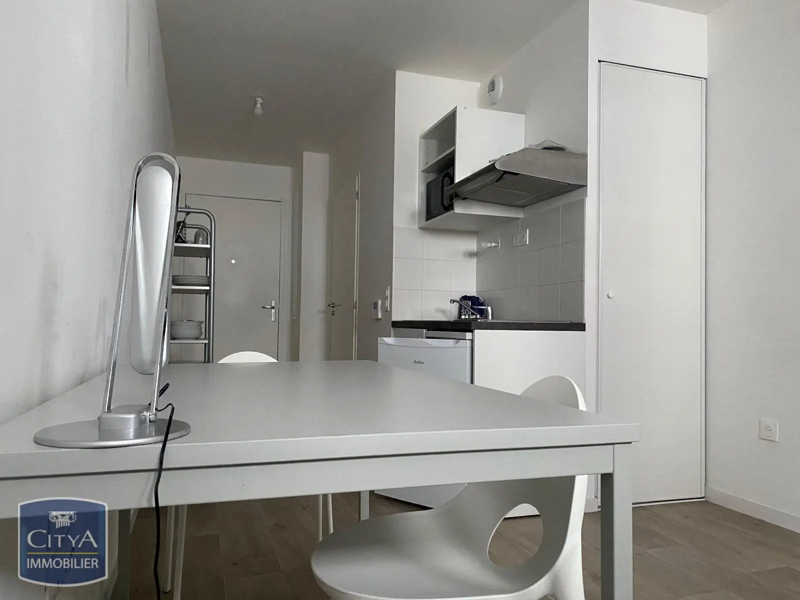 Photo 1 Appartement 1 pièce 19.7m²