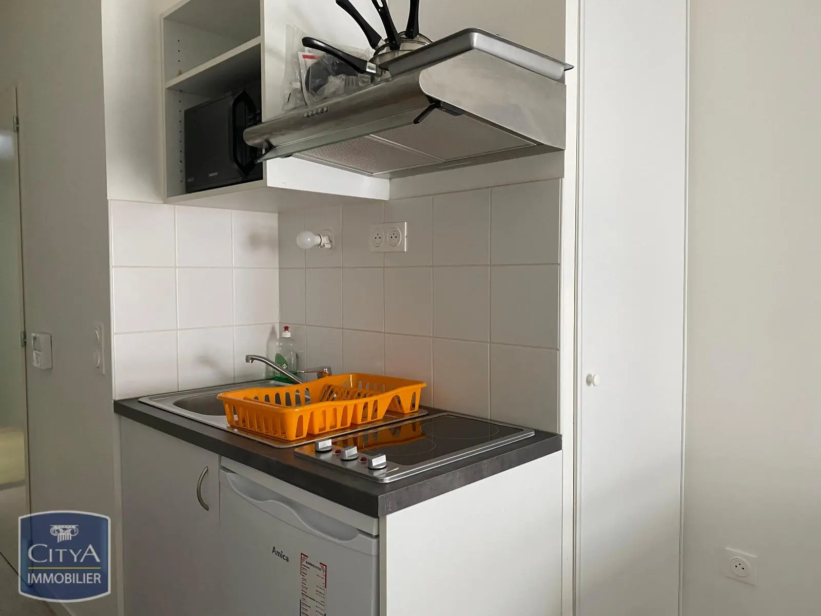 Photo 1 Appartement 1 pièce 14.35m²