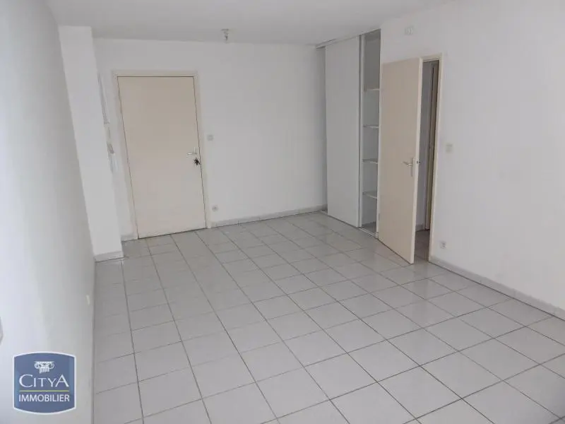 Photo 2 Appartement 2 pièces 41.9m²