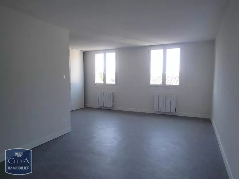 Illustration pour Appartement 1 pièce 38.3m² Photo Appartement 1 pièce 38.3m²