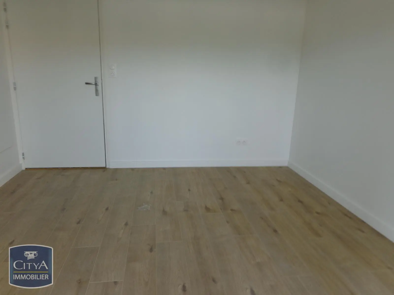 Photo 2 Appartement 1 pièce 30.65m²
