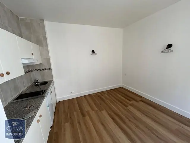 Photo 2 Appartement 1 pièce 19.77m²