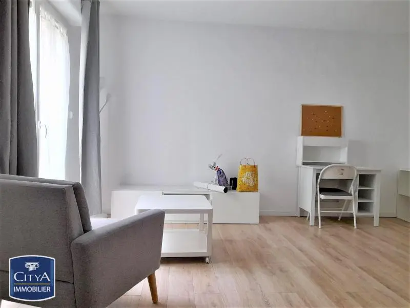 Photo 2 Appartement 1 pièce 33.44m²