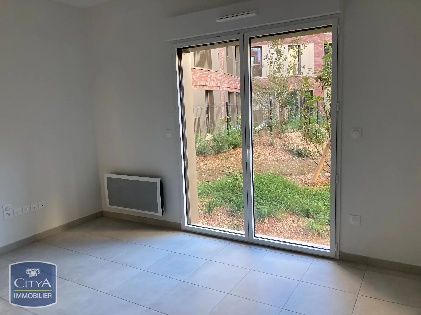 Photo 1 Appartement 1 pièce 25.7m²