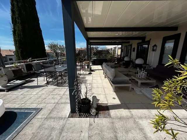 Photo 2 Appartement 5 pièces 157m²