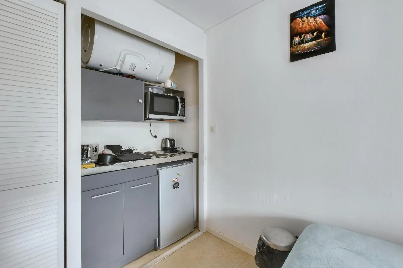 Photo 2 Appartement 1 pièce 18.74m²