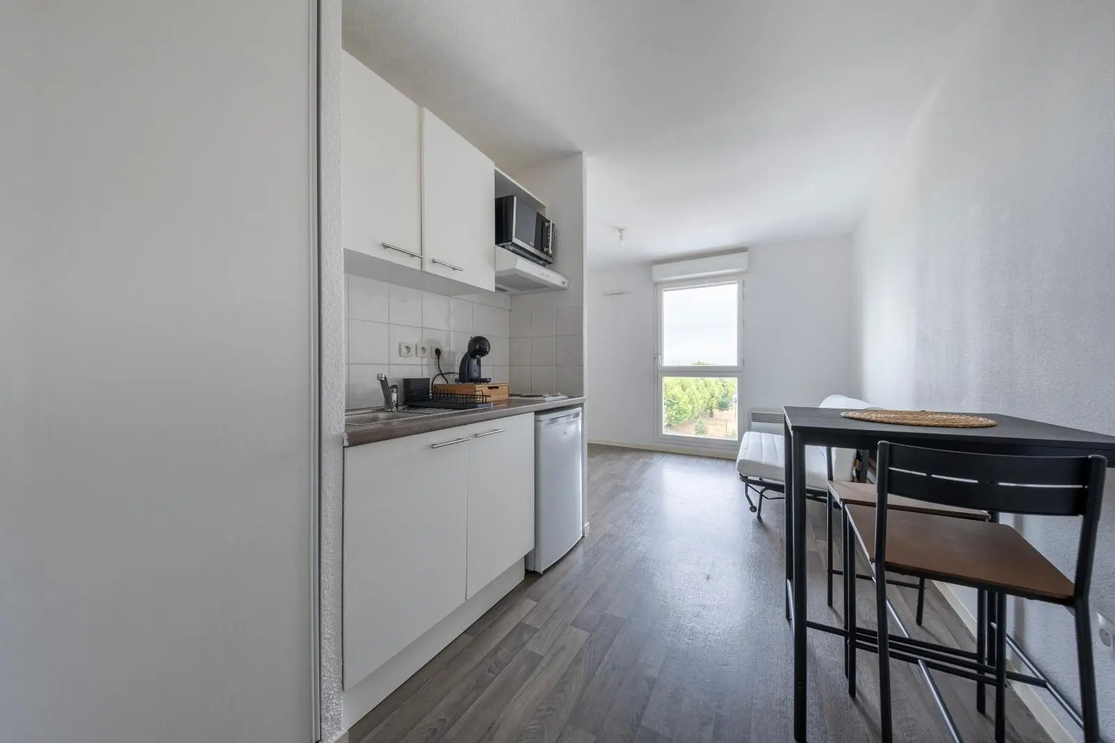 Photo 2 Appartement 1 pièce 23.2m²