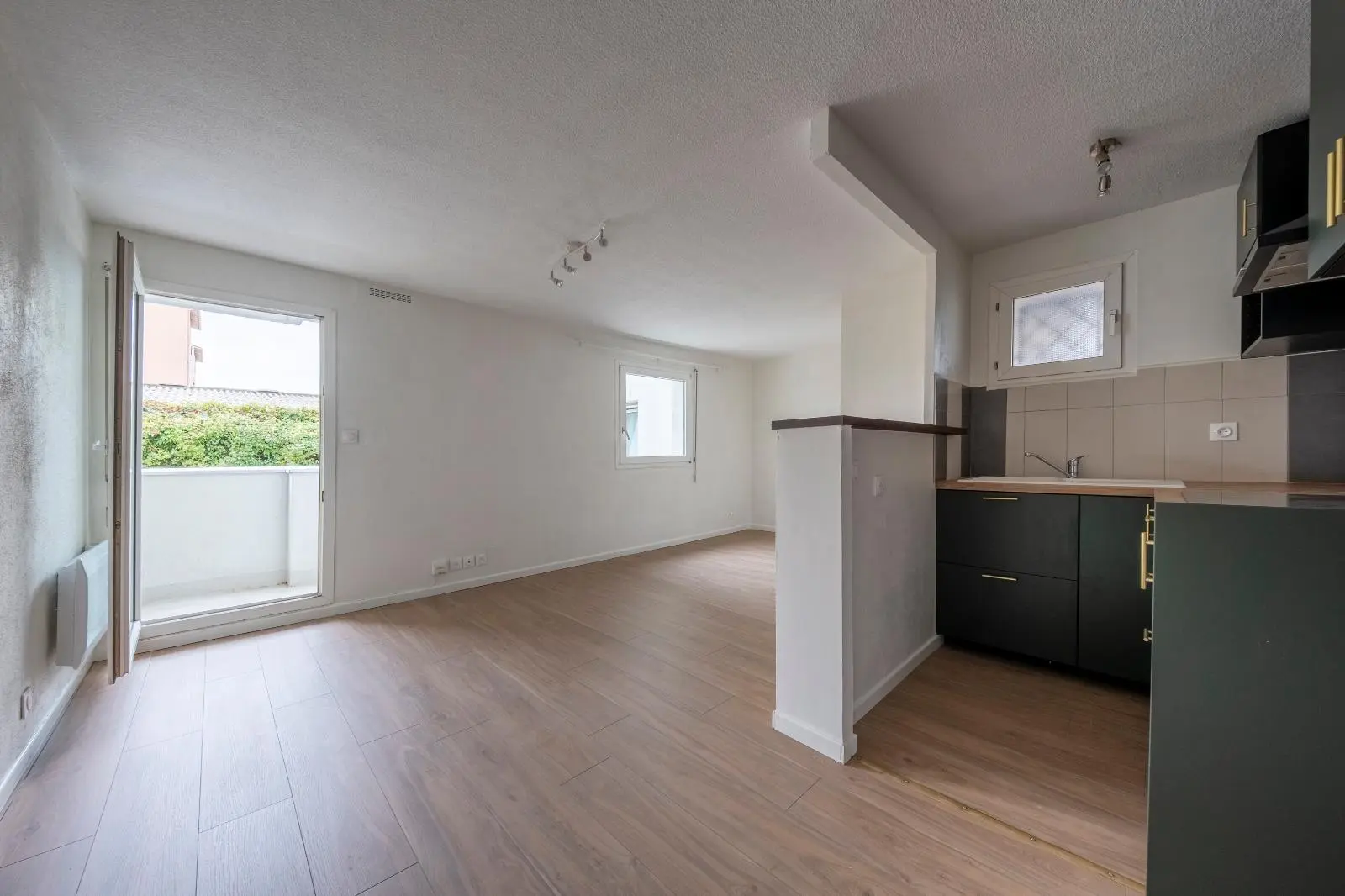 Photo 2 Appartement 2 pièces 30m²