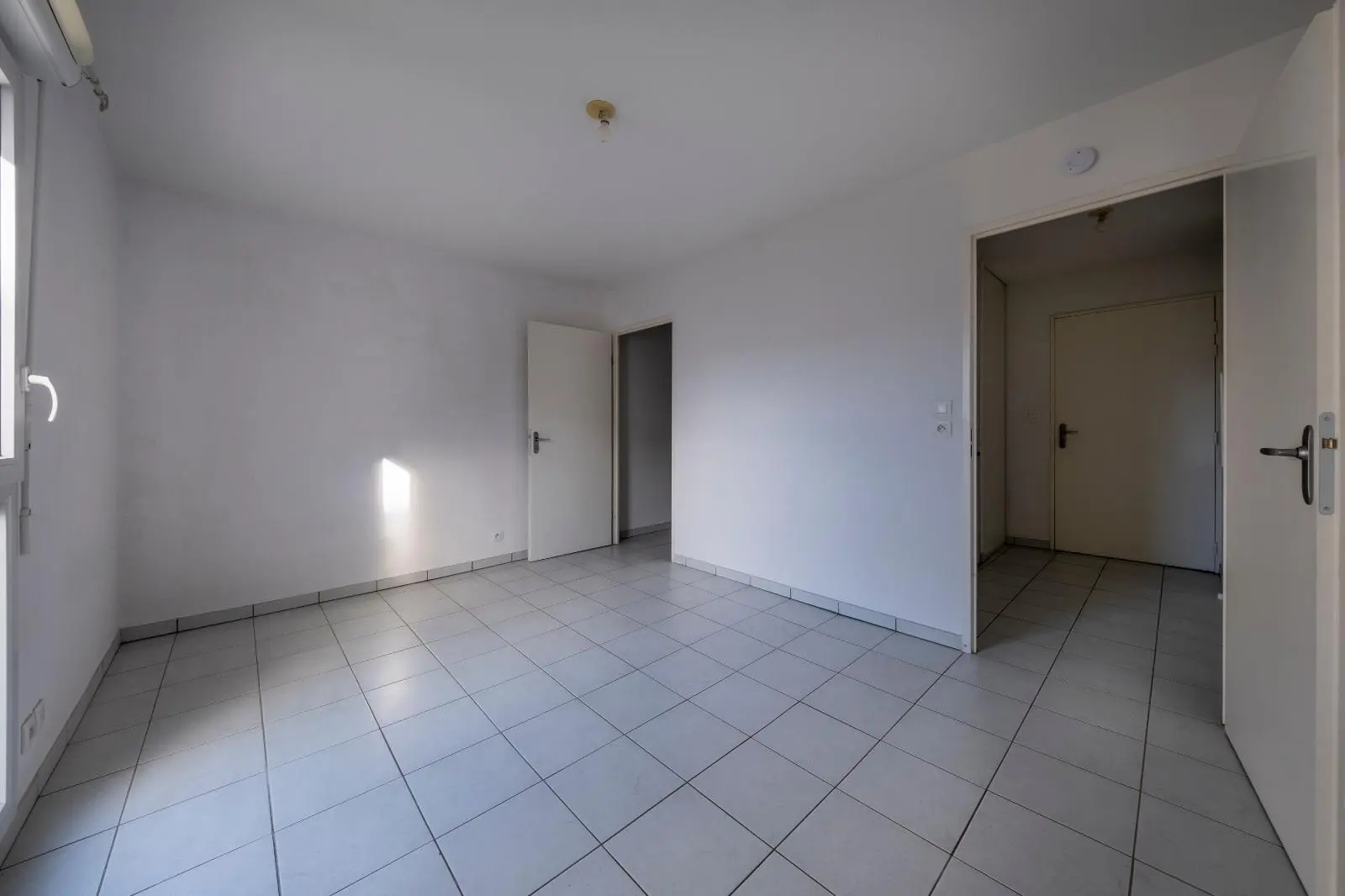 Photo 8 Appartement 1 pièce 23.08m²