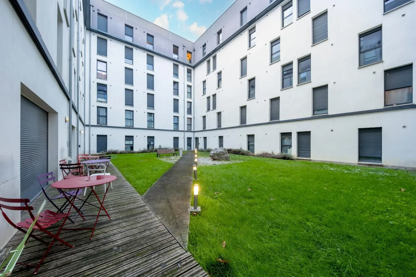 Photo 2 Appartement 1 pièce 23.7m²