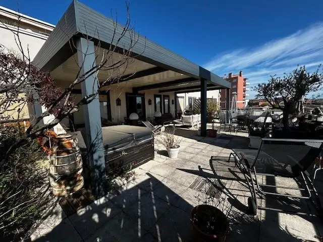 Photo 14 Appartement 5 pièces 157m²