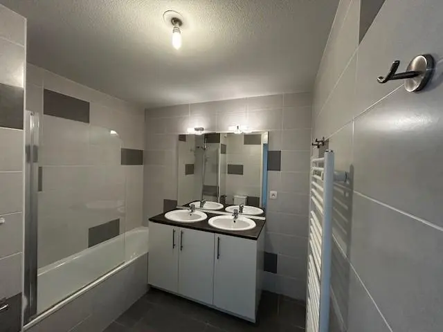 Photo 17 Appartement 5 pièces 104.81m²