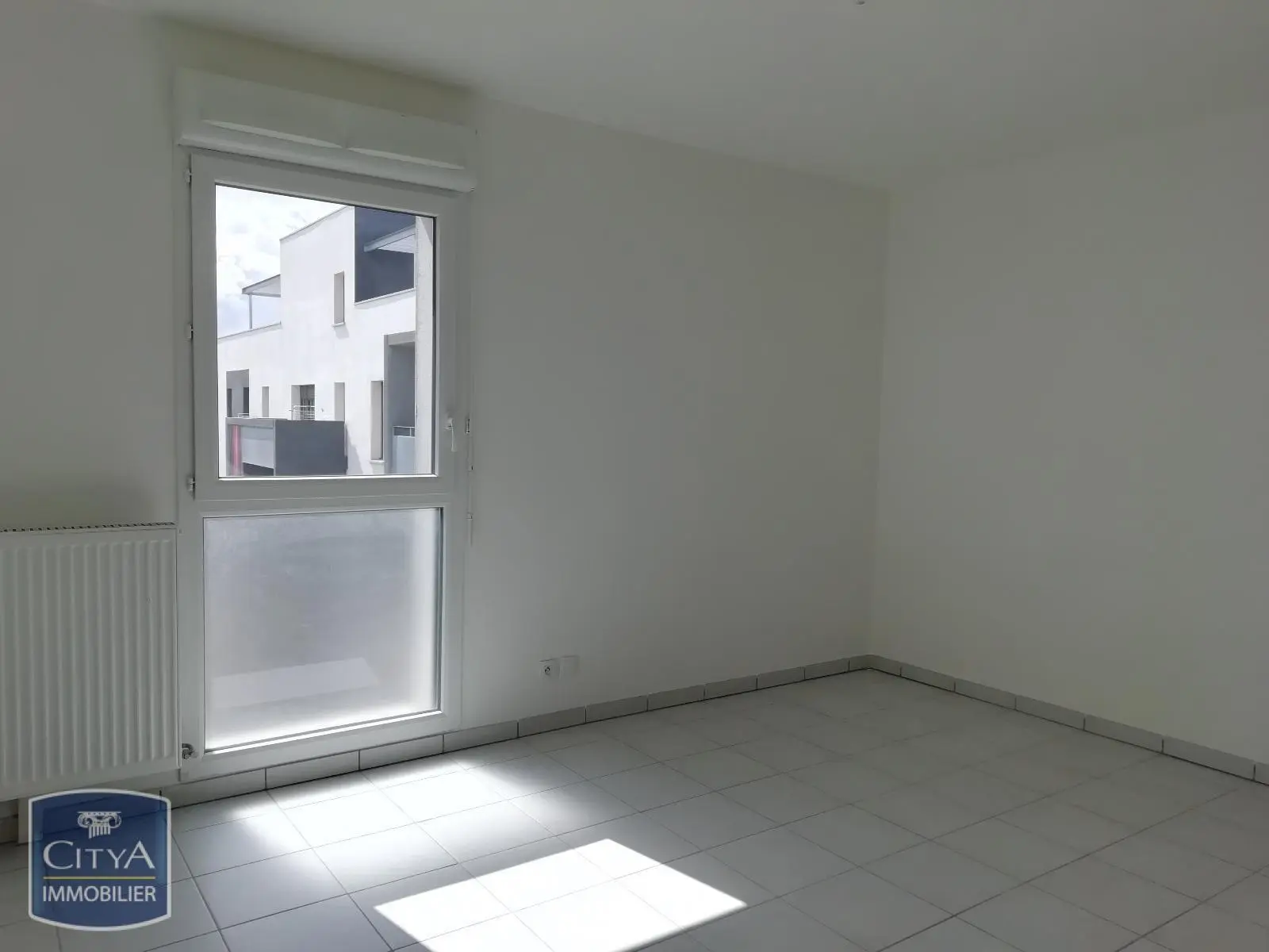 Photo 2 Appartement 1 pièce 23.27m²