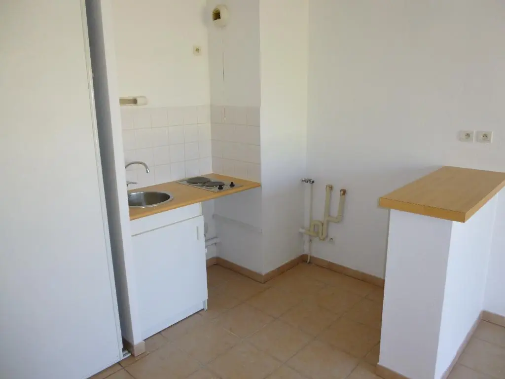 Photo 3 Appartement 1 pièce 32.27m²