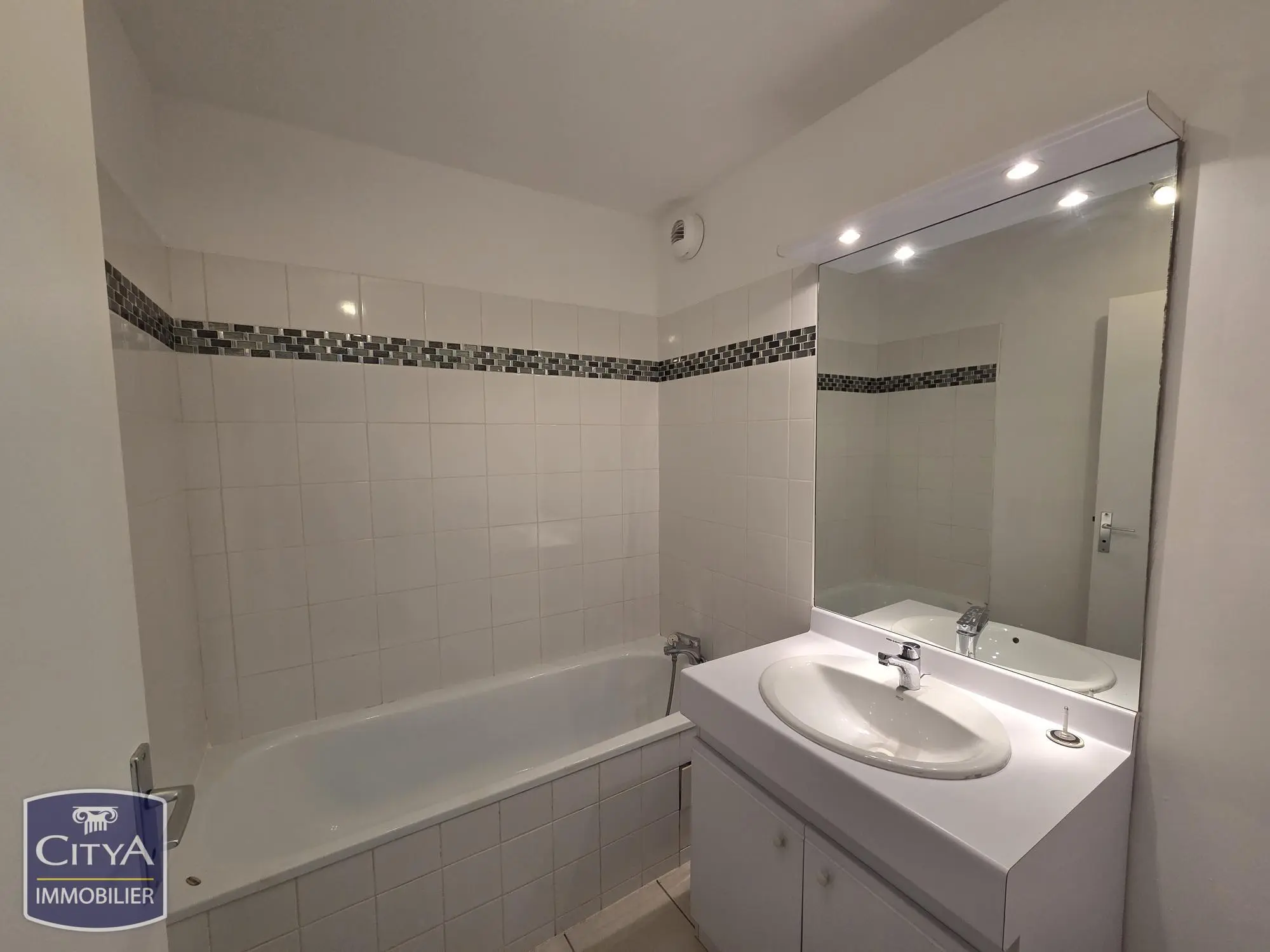 Photo 10 Appartement 2 pièces 45.7m²