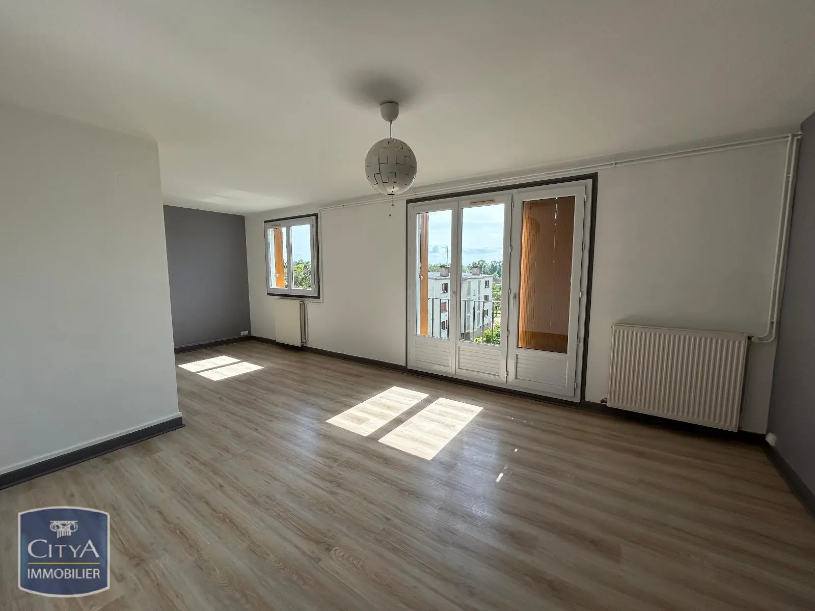 Photo 2 Appartement 4 pièces 77.11m²