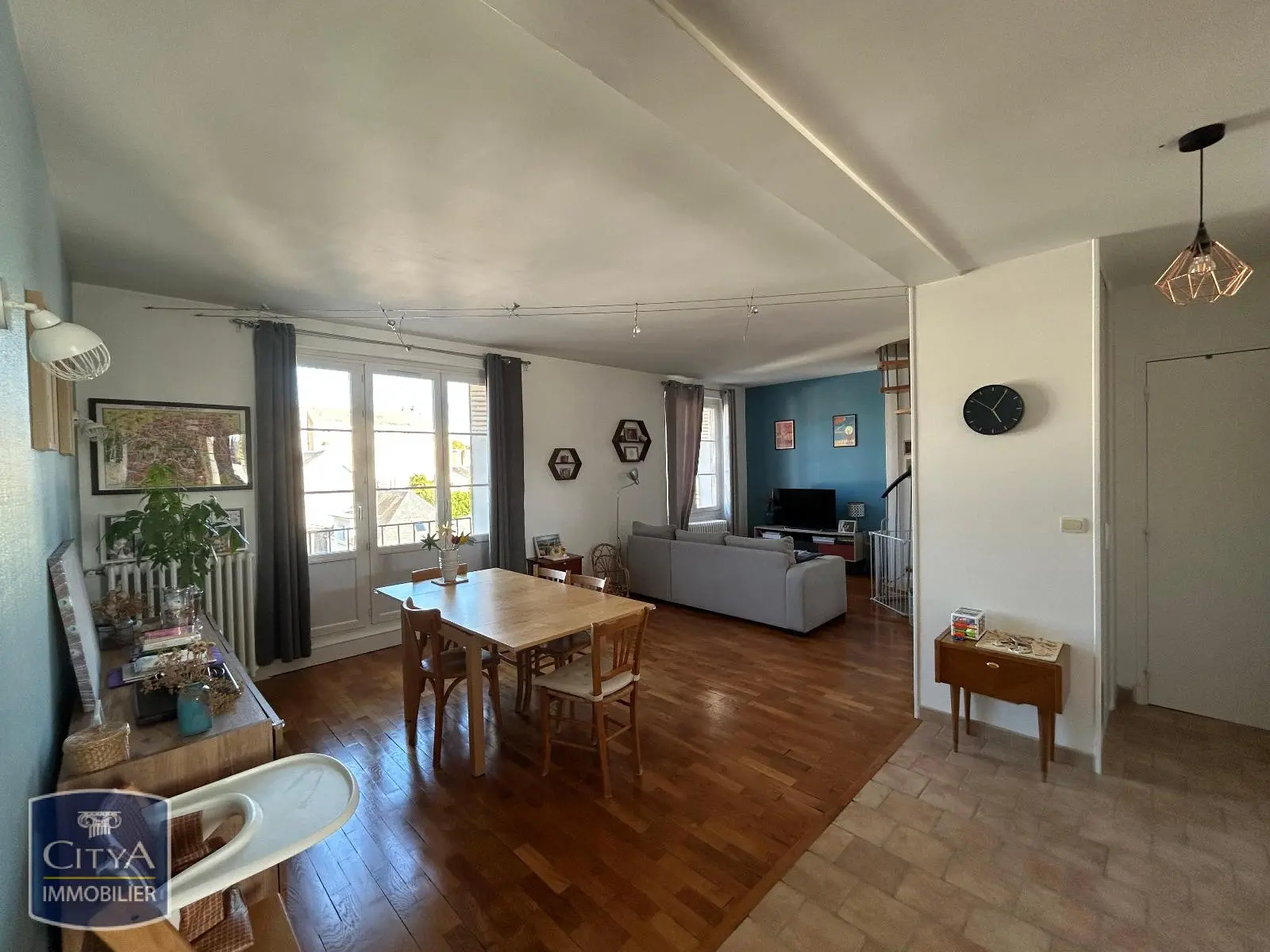 Photo 1 Appartement 5 pièces 95m²