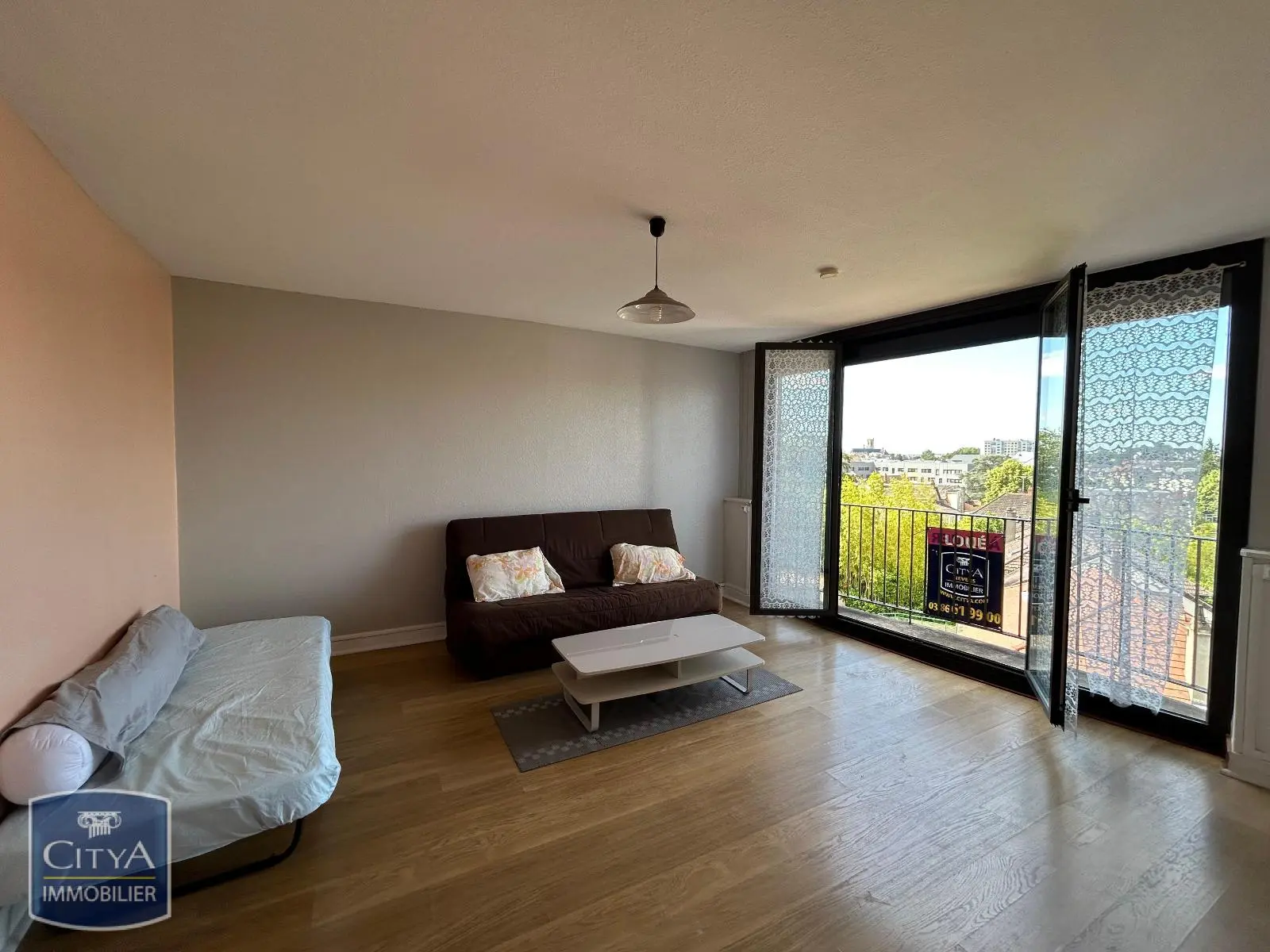 Photo 1 Appartement 1 pièce 29.82m²