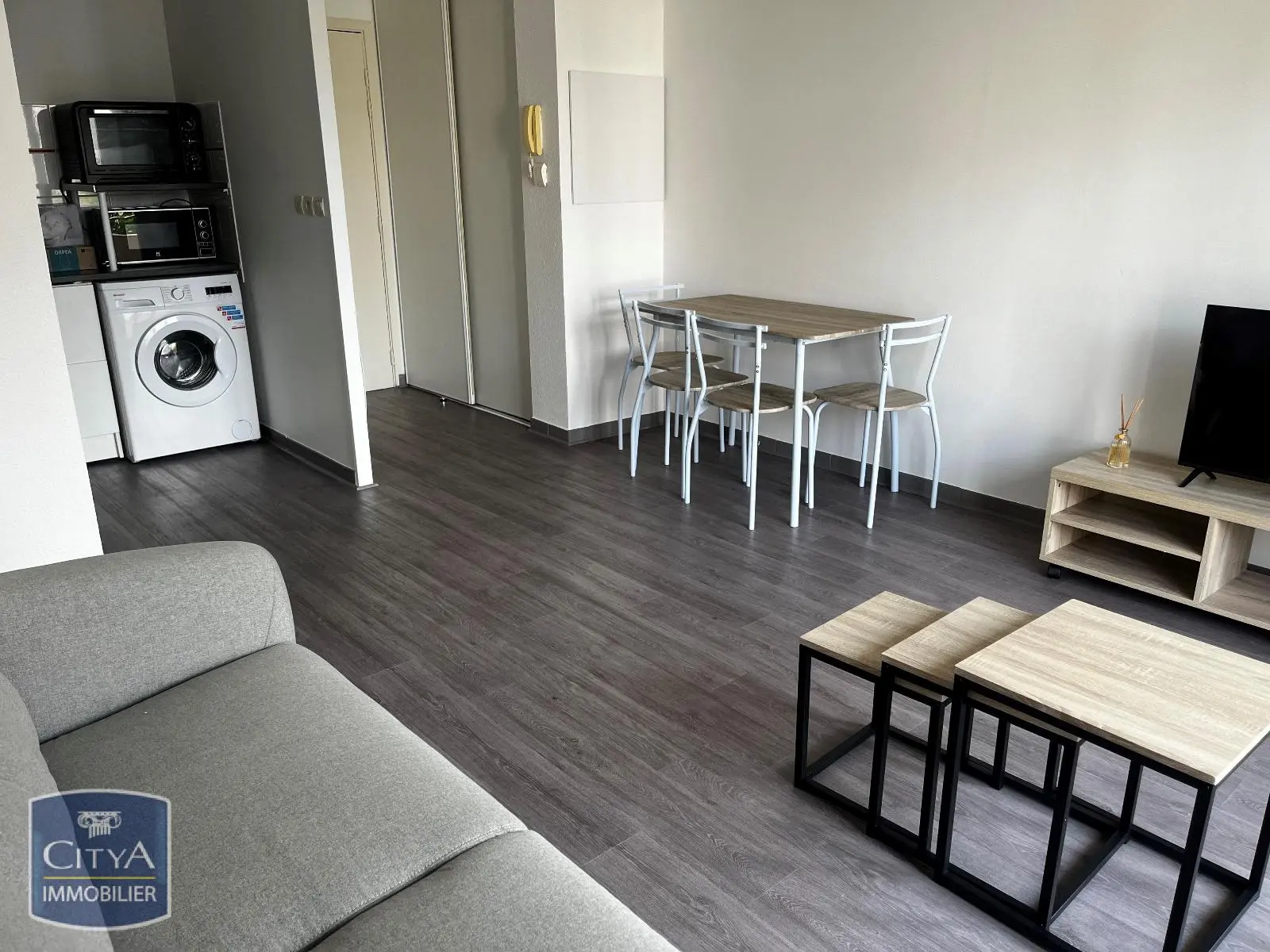 Photo 2 Appartement 2 pièces 37.86m²