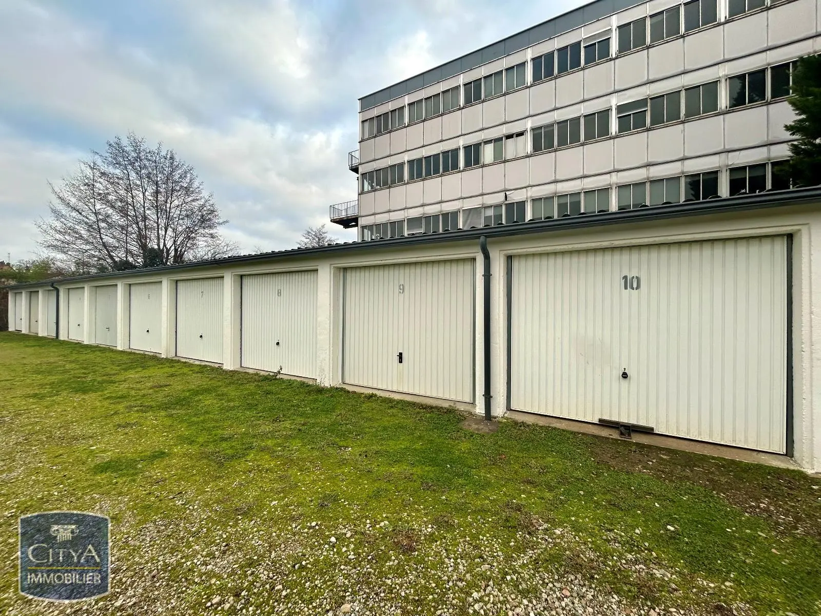 Photo 1 Parking 12m²