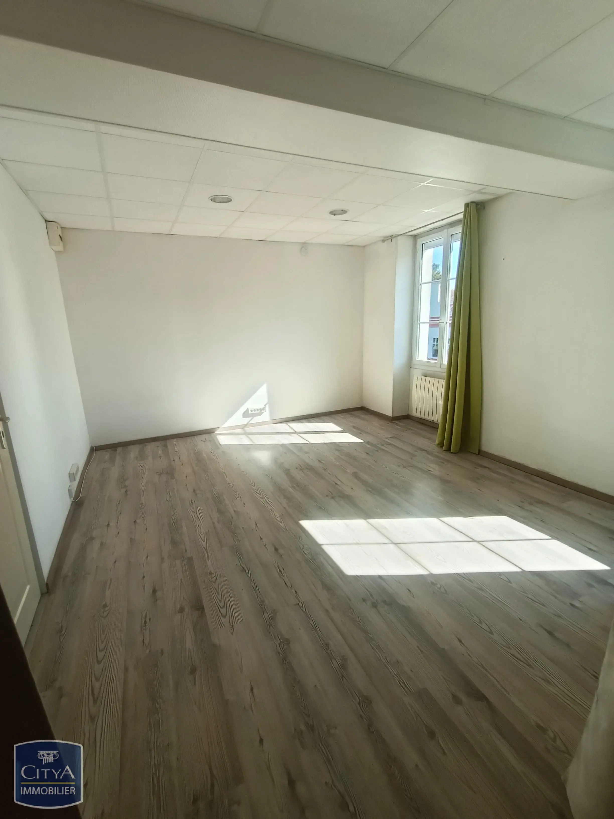Photo 1 Appartement 1 pièce 24.5m²
