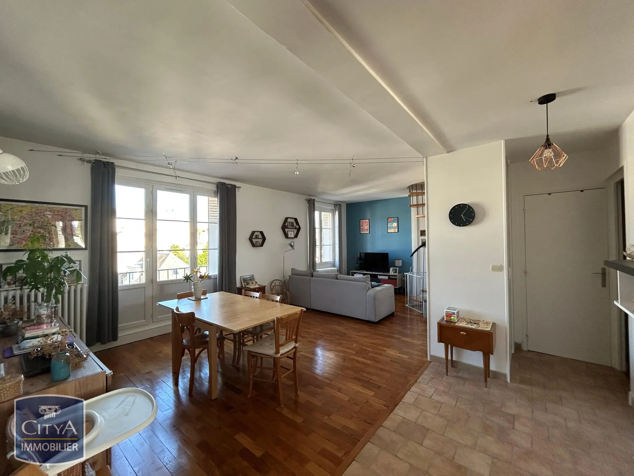 Photo 1 Appartement 5 pièces 95m²
