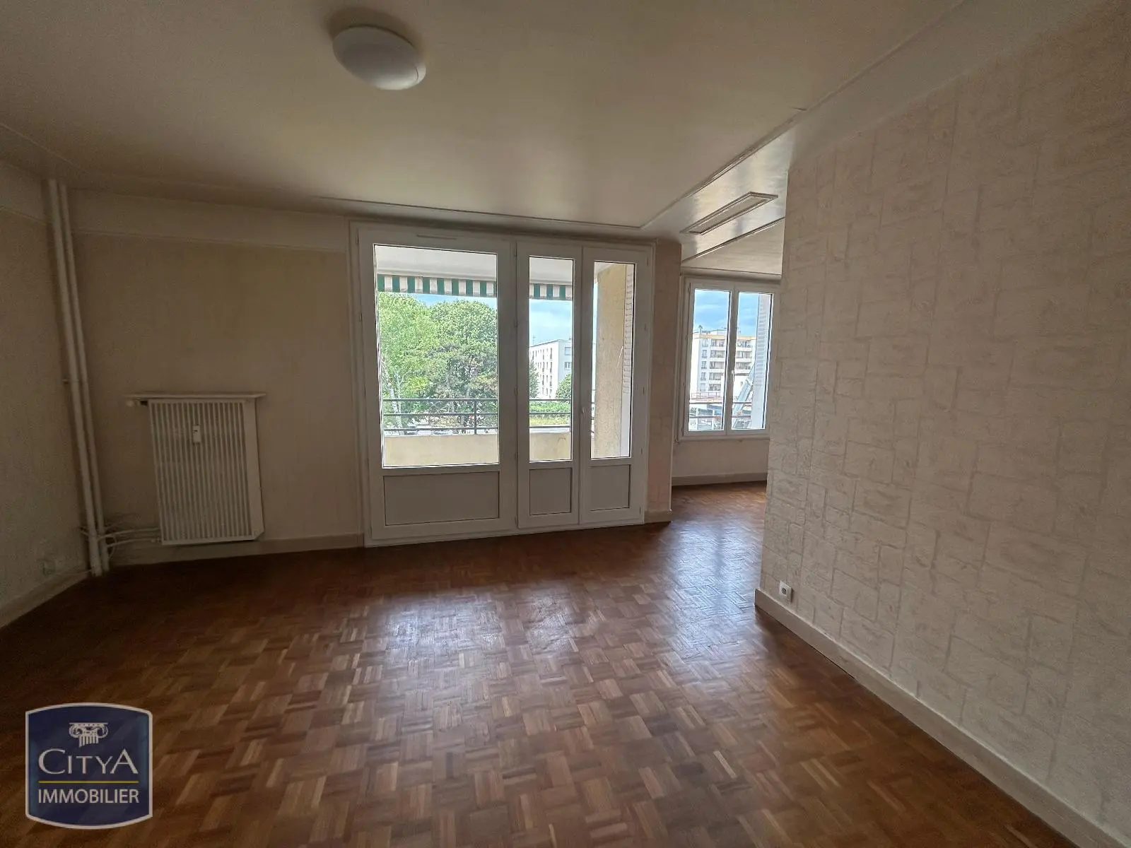 Photo 1 Appartement 4 pièces 84.37m²