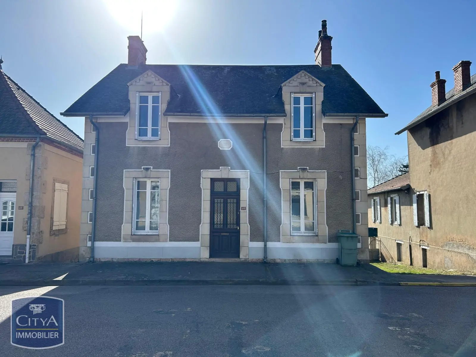 Photo 1 Maison 5 pièces 130.7m²