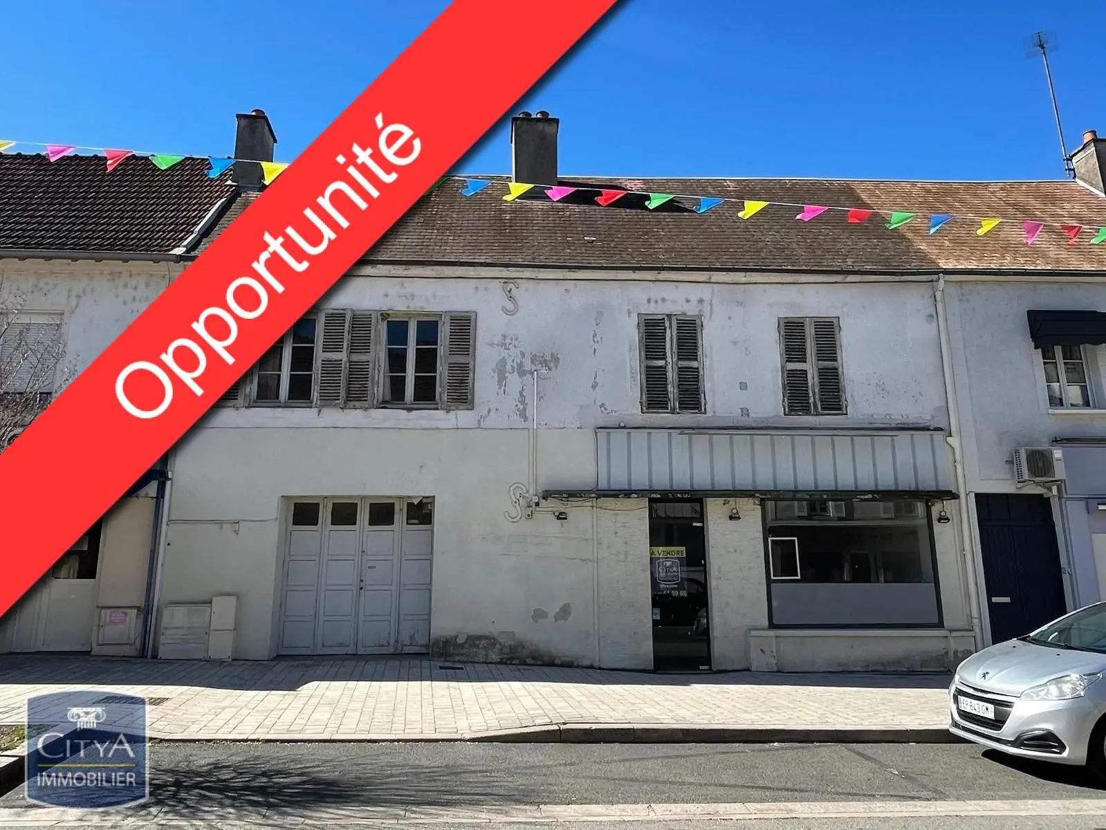 Photo 1 Immeuble 240m²