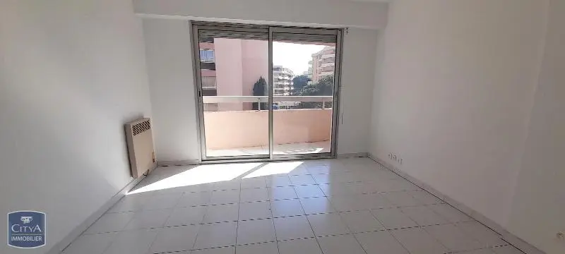 Photo 3 Appartement 1 pièce 19.48m²