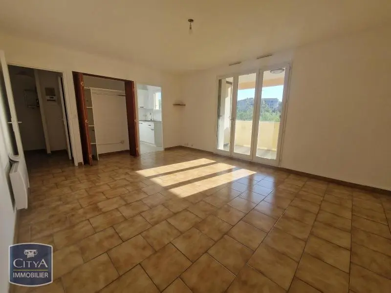 Photo 1 Appartement 1 pièce 30.9m²