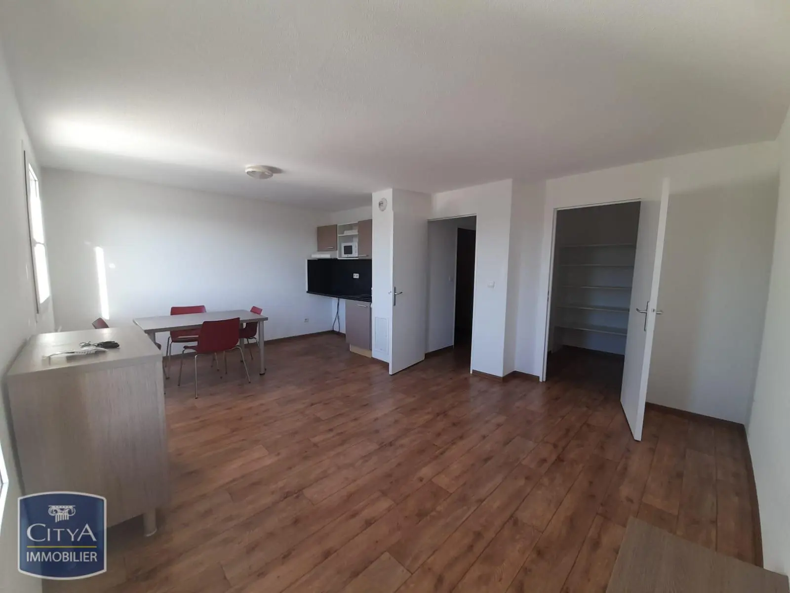 Photo 2 Appartement 1 pièce 33.19m²