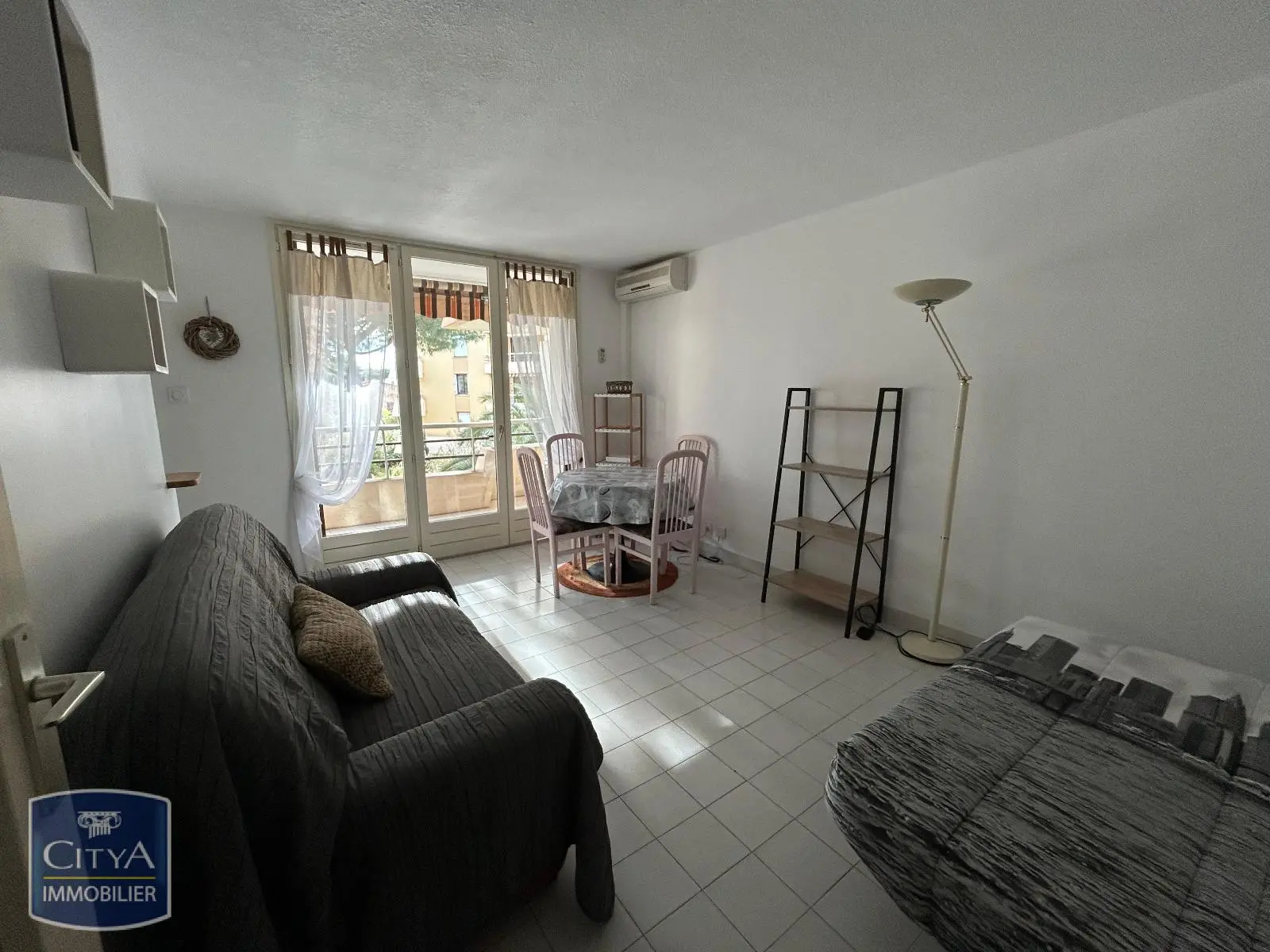 Photo 3 Appartement 1 pièce 24.86m²