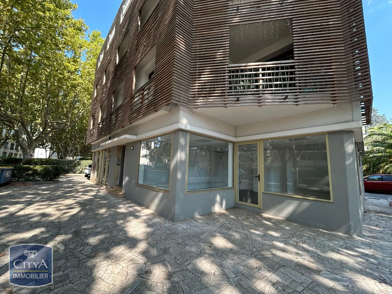 Photo 1 Local Commercial 62m²