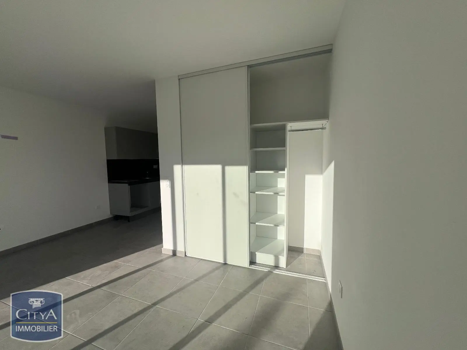 Photo 5 Appartement 1 pièce 27.76m²