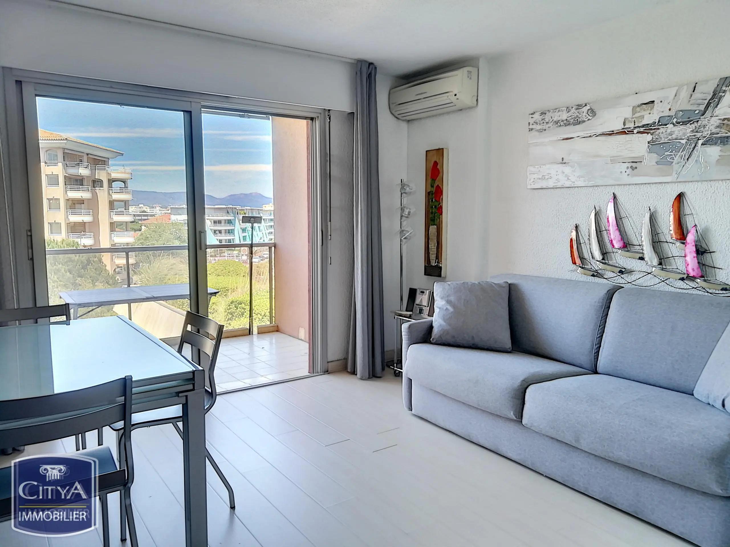 Photo 2 Appartement 1 pièce 26.6m²