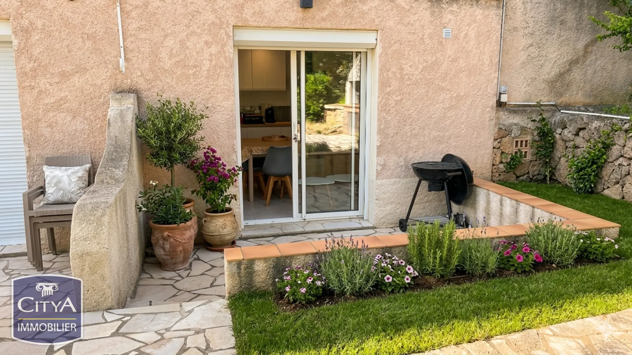 Photo 2 appartement Fréjus