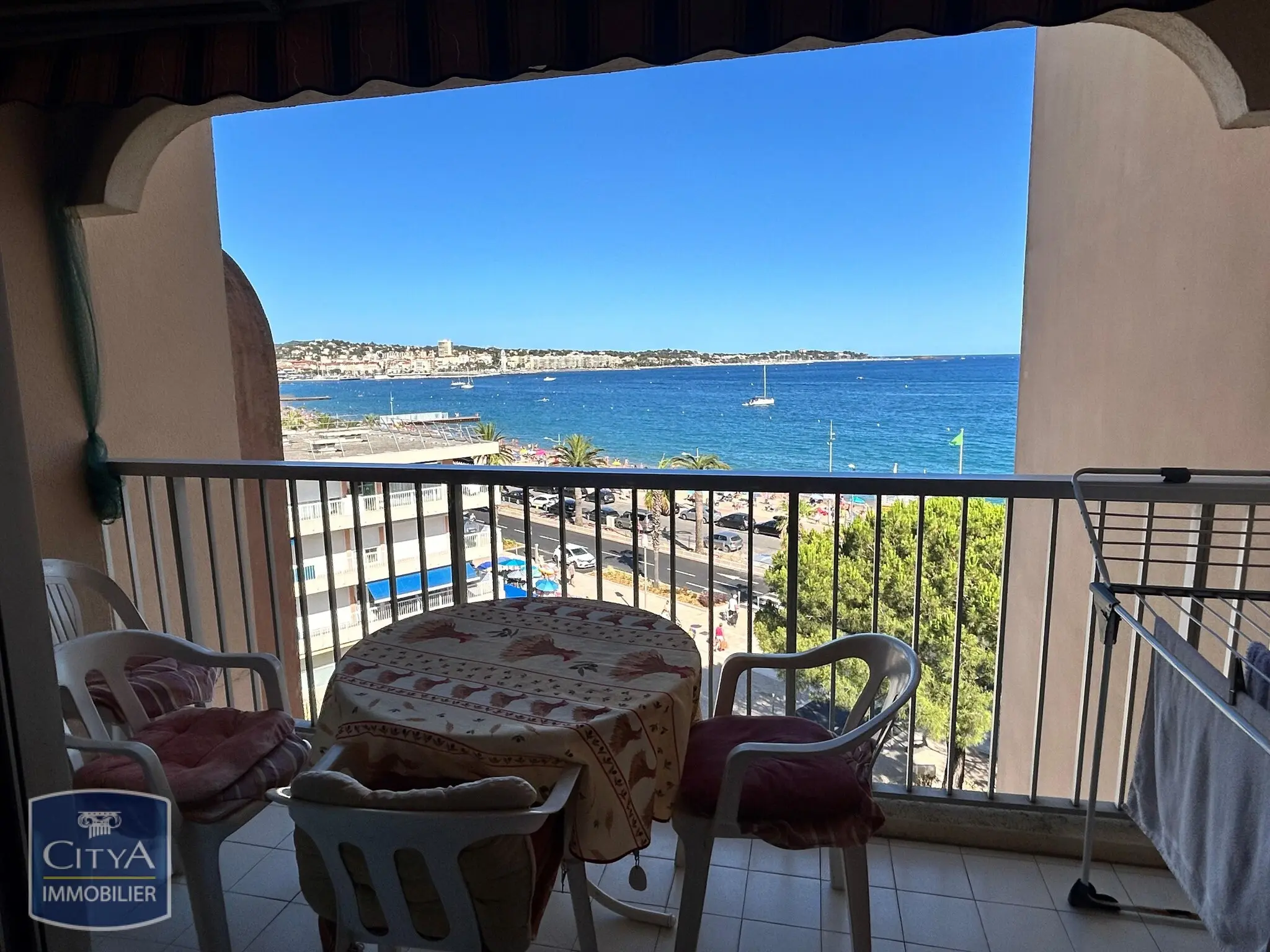 Photo 2 Appartement 1 pièce 27m²