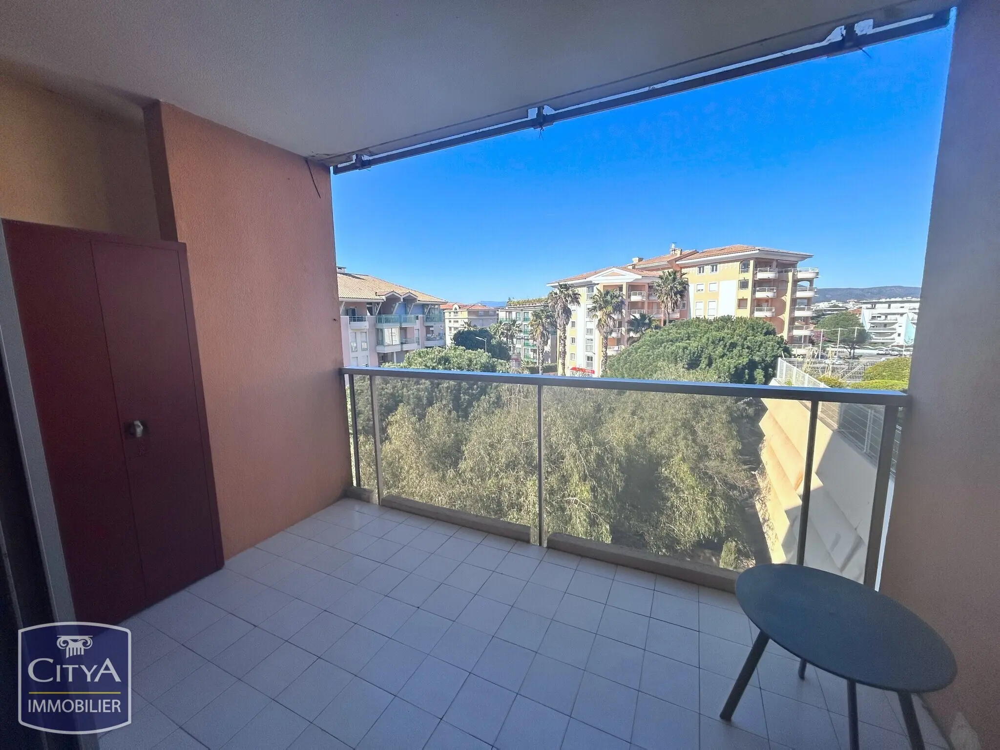 Photo 1 Appartement 1 pièce 26.6m²