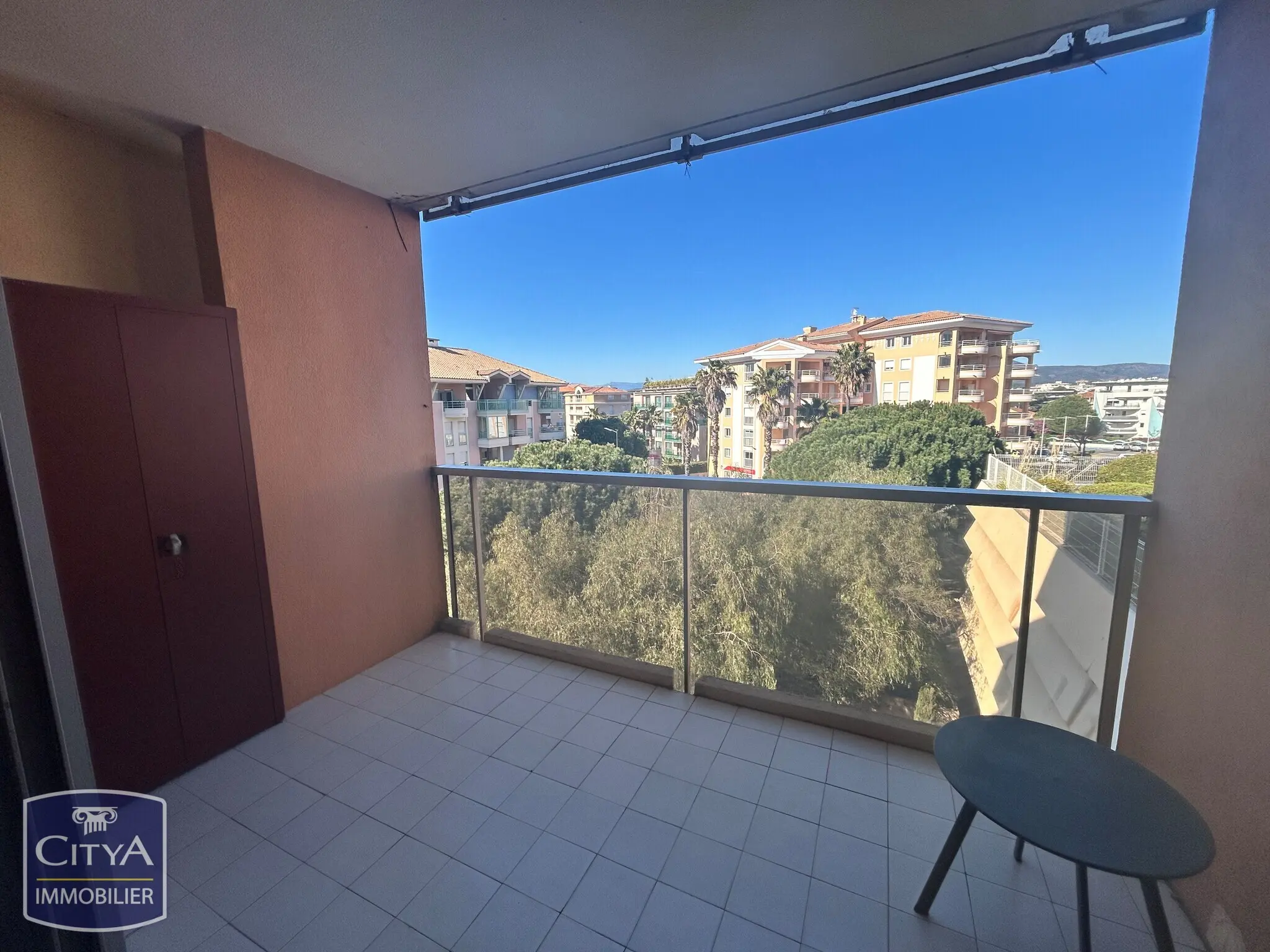 Photo 1 Appartement 1 pièce 26.6m²