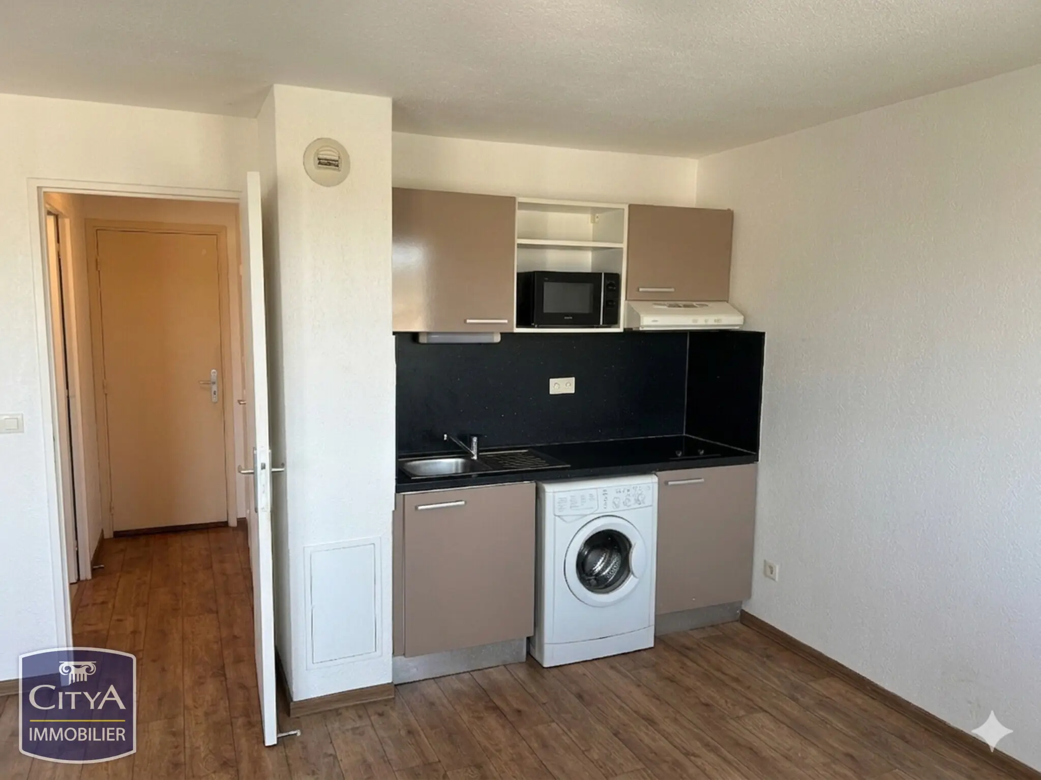 Photo 3 Appartement 1 pièce 33.1m²