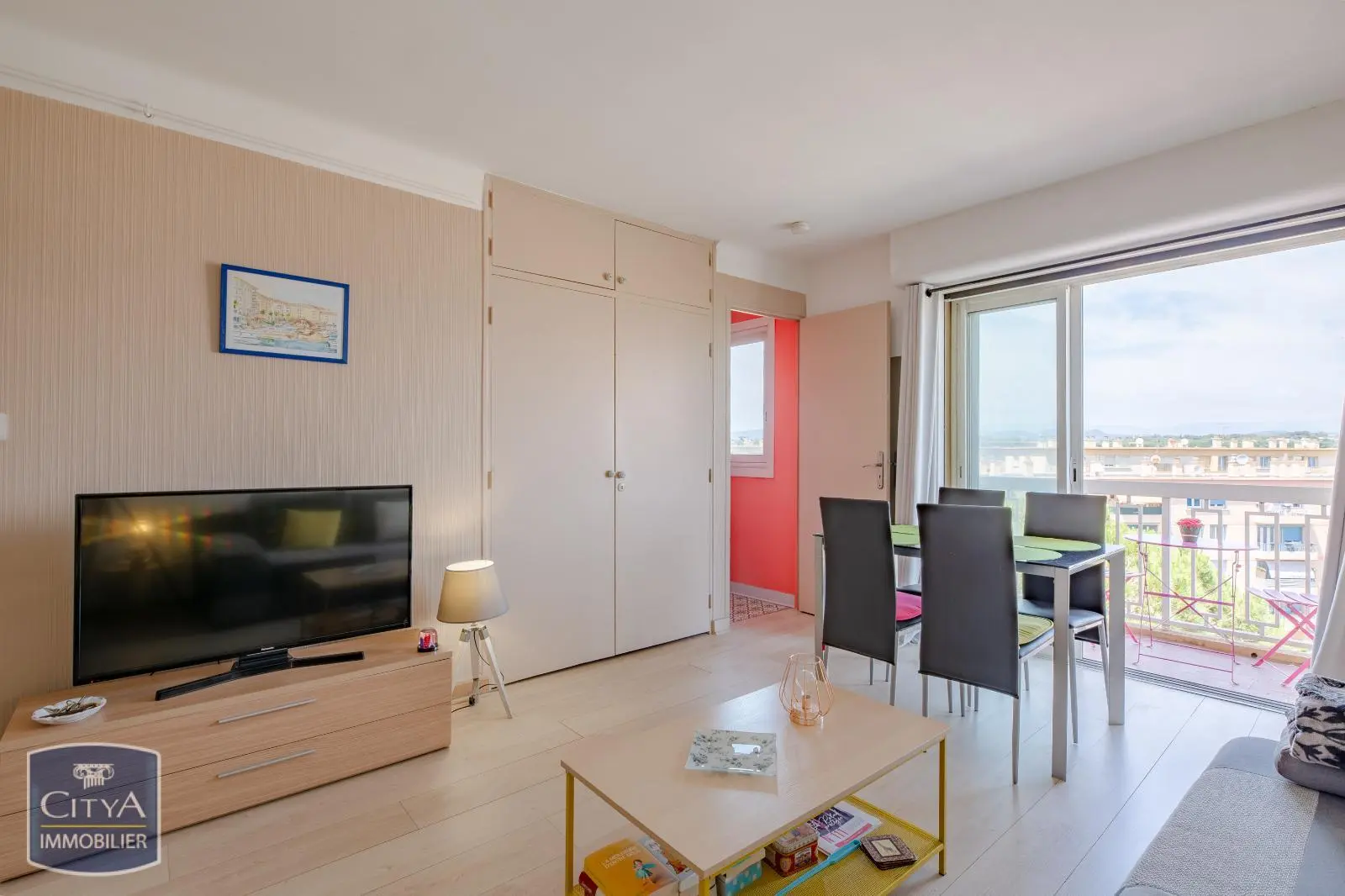 Photo 2 Appartement 1 pièce 25.5m²