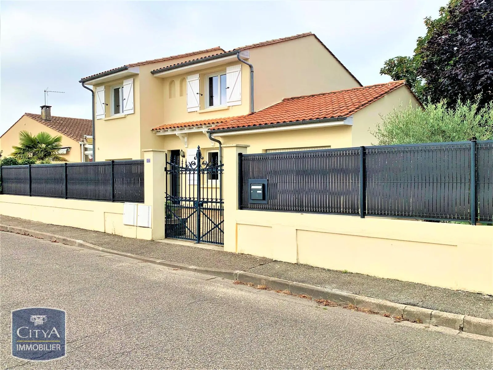 Photo 1 Maison 4 pièces 121.11m²