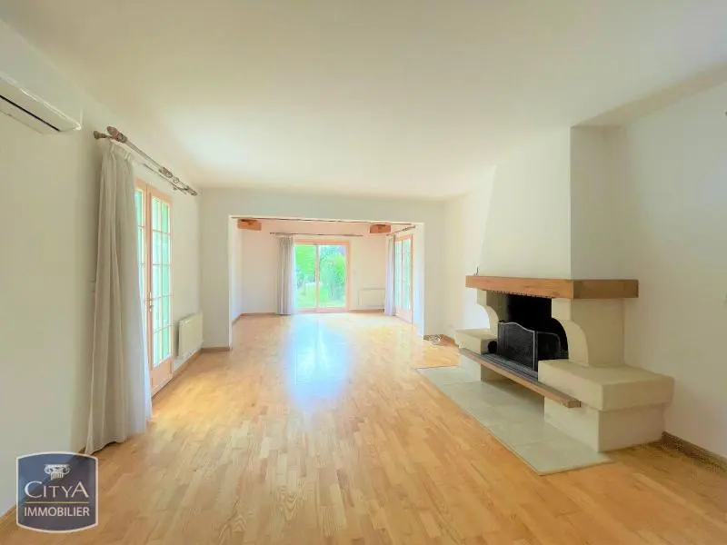 Photo 3 Maison 5 pièces 148.6m²
