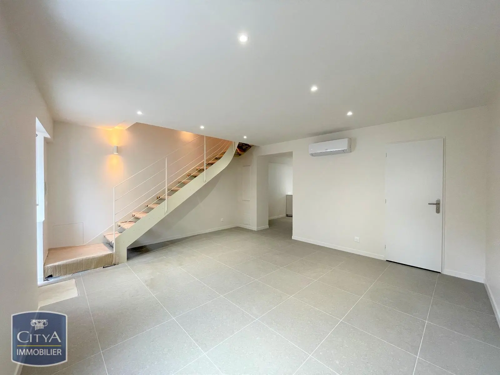 Photo 2 Maison 4 pièces 90.45m²