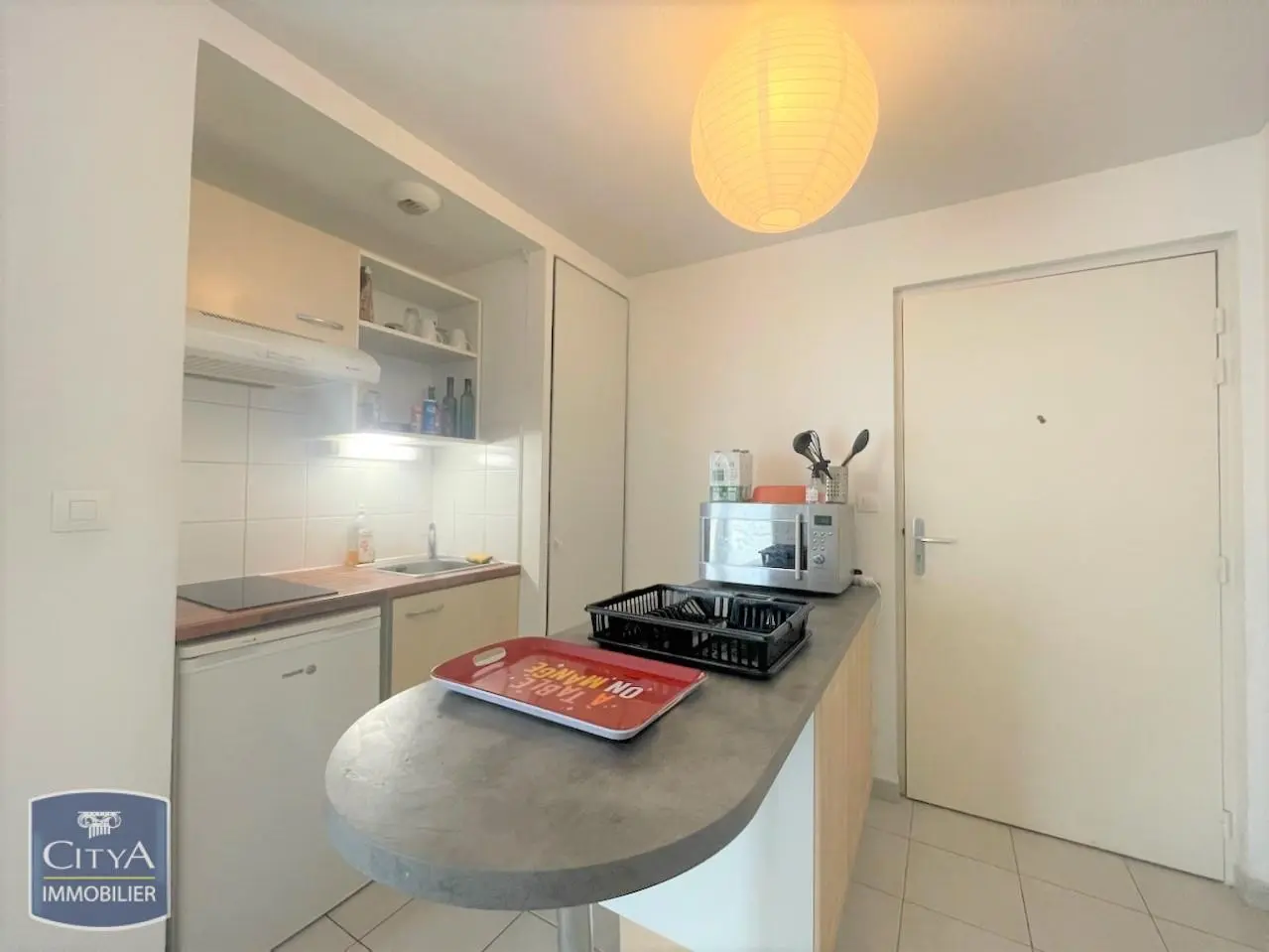 Photo 2 Appartement 1 pièce 30.32m²